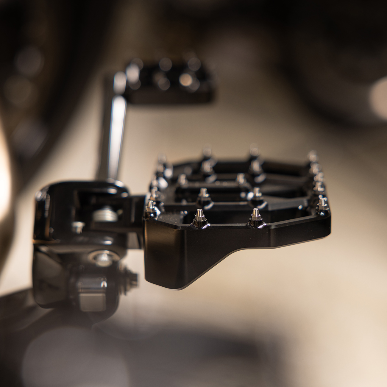 FLOORBOARDS AGGRESSOR MINI FXD FXR XL BLACK