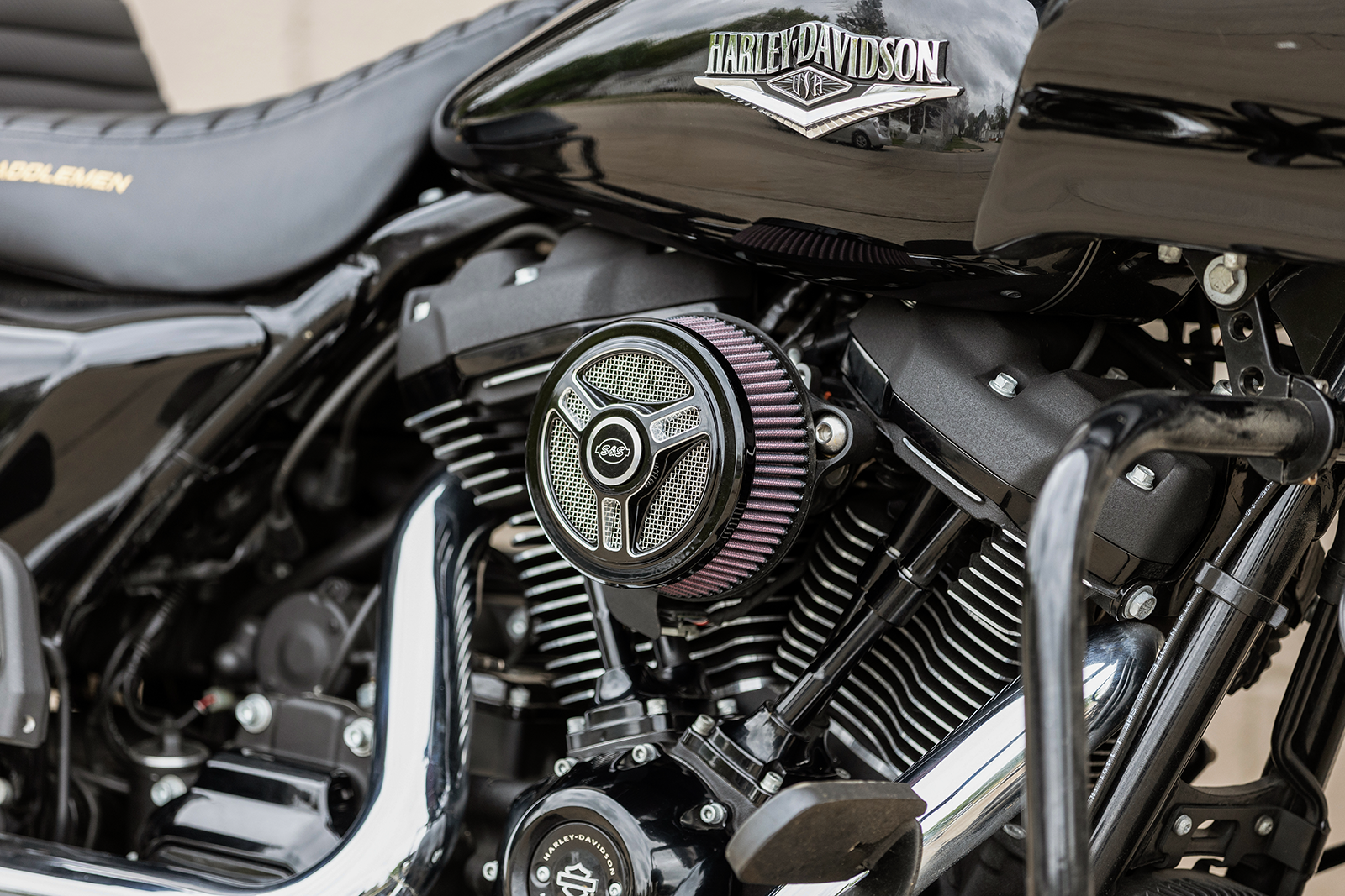 COVER AC TRI-SPOKE