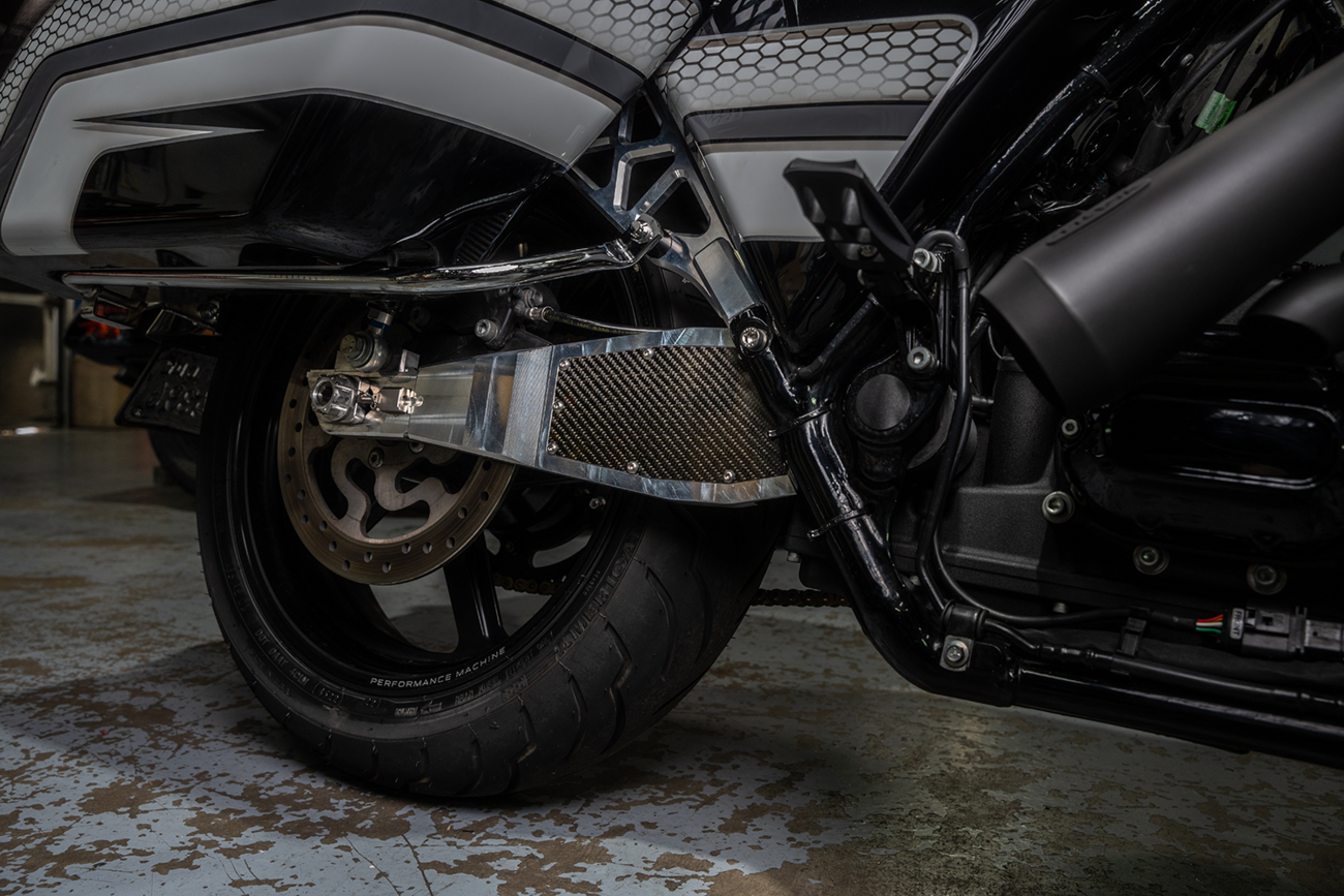 SWINGARM ASSULT 02-08 FL
