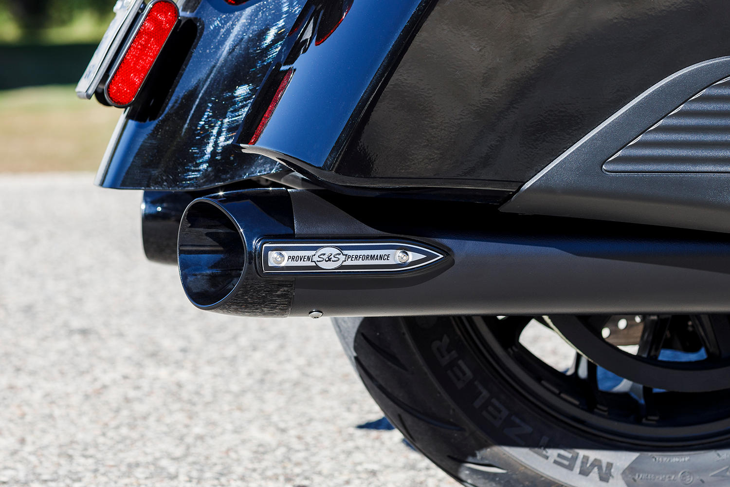 MUFFLER SLSH IND. 14+.BLK